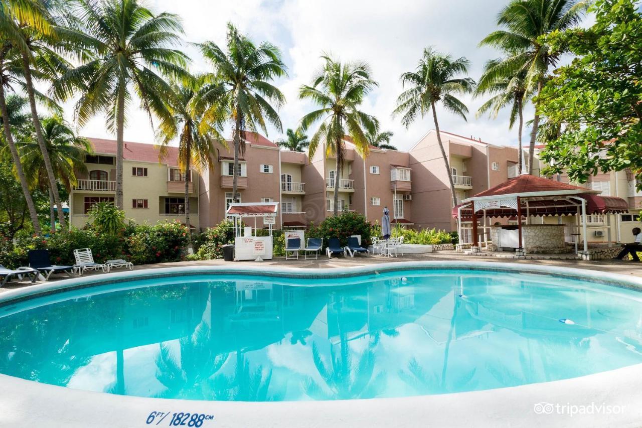Lovely Modern 1Bedroom Overlooking Carribean Sea. โอโชรีโอส ภายนอก รูปภาพ